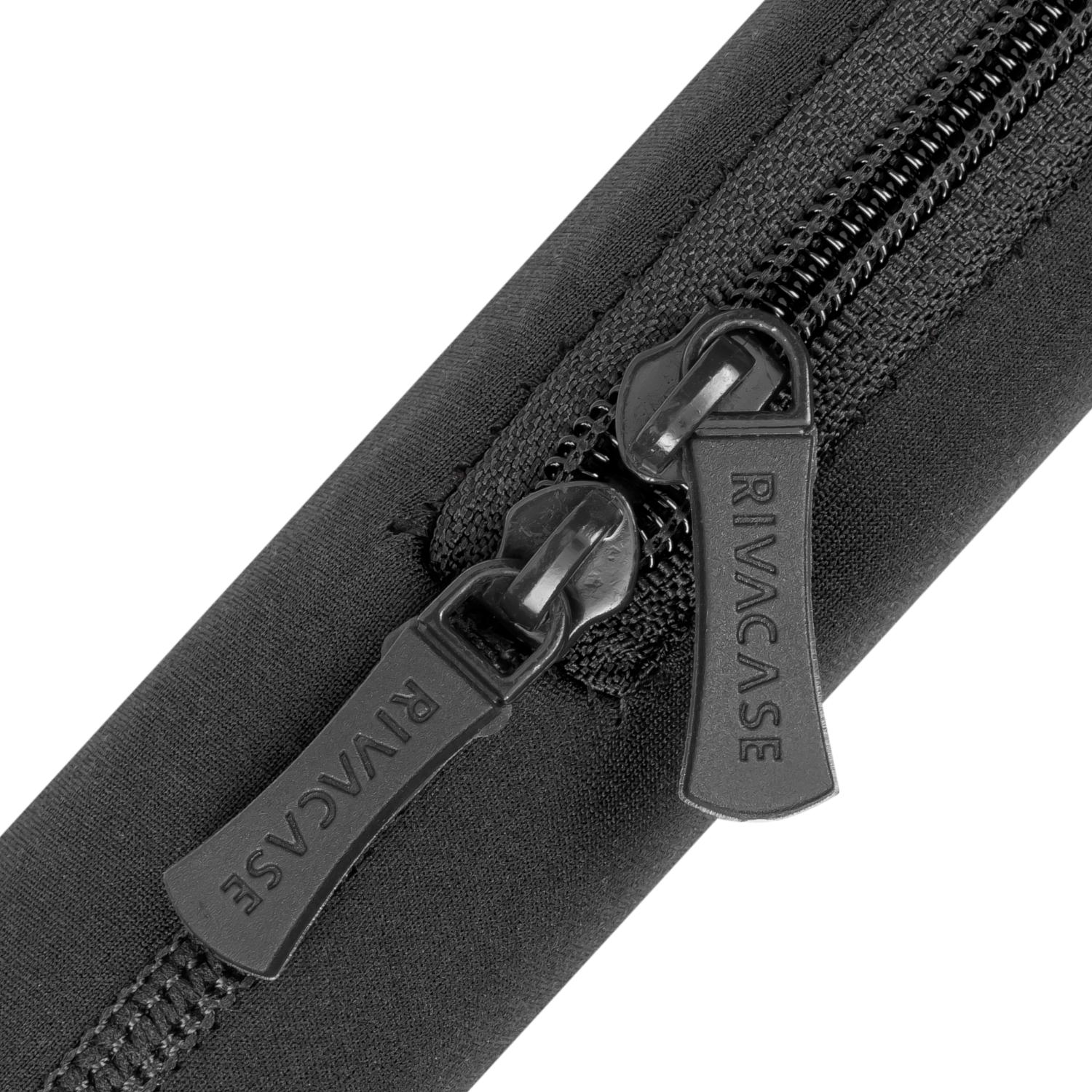 RIVACASE 5224 Antishock Sleeve MacBook Air 15 – Black — Zip detail